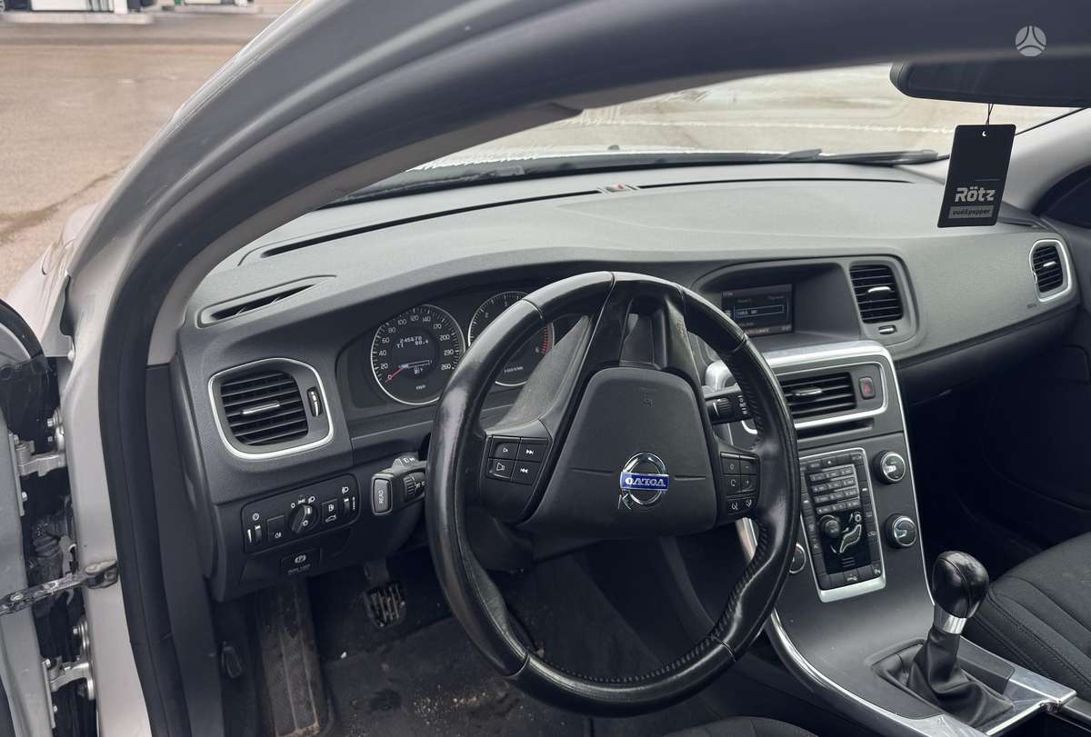 Volvo S60, 1.6 l., Седан