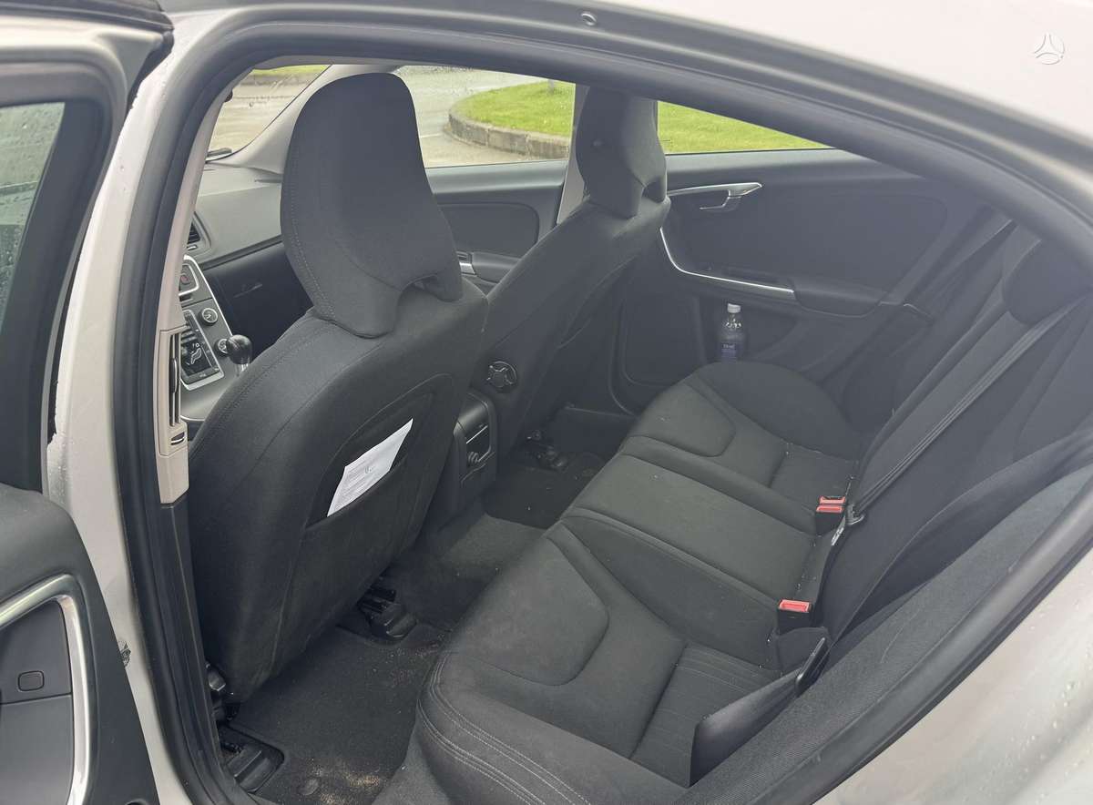 Volvo S60, 1.6 l., Седан