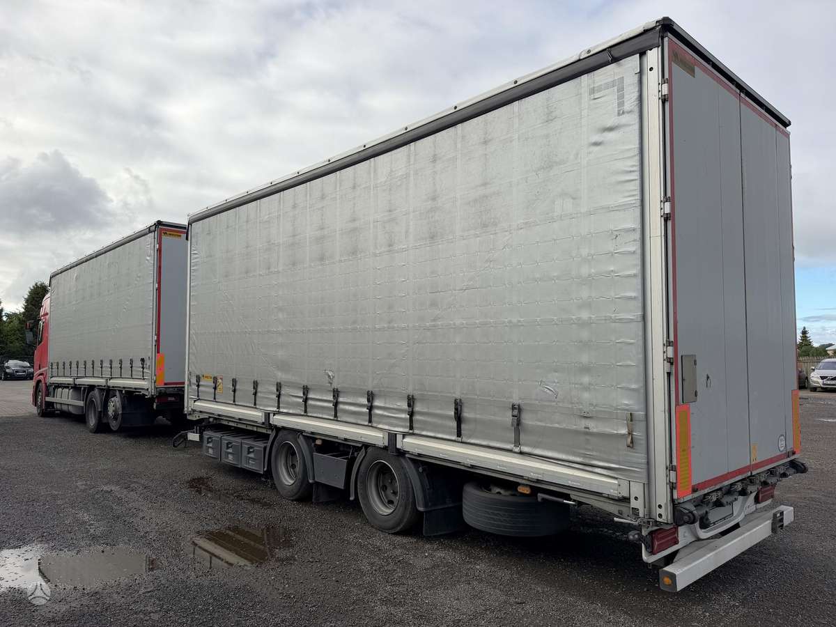 Scania R450 + Wielton, dropside with curtains