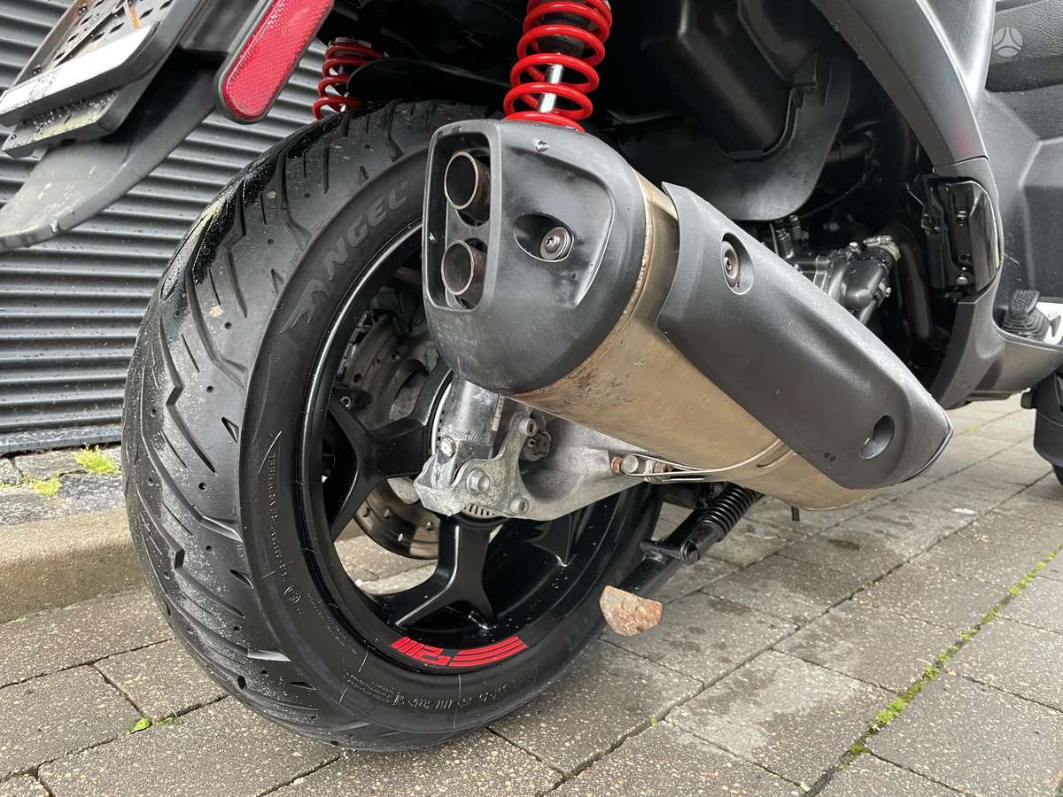 Piaggio MP3 500cc, trikes
