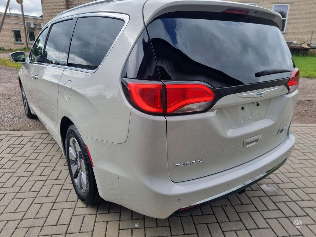 Chrysler Pacifica, 3.6 l., Минивэн