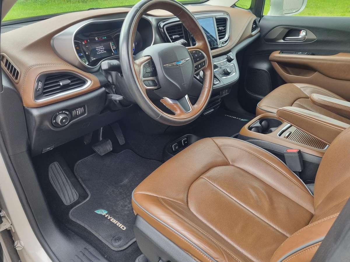 Chrysler Pacifica, 3.6 l., Минивэн