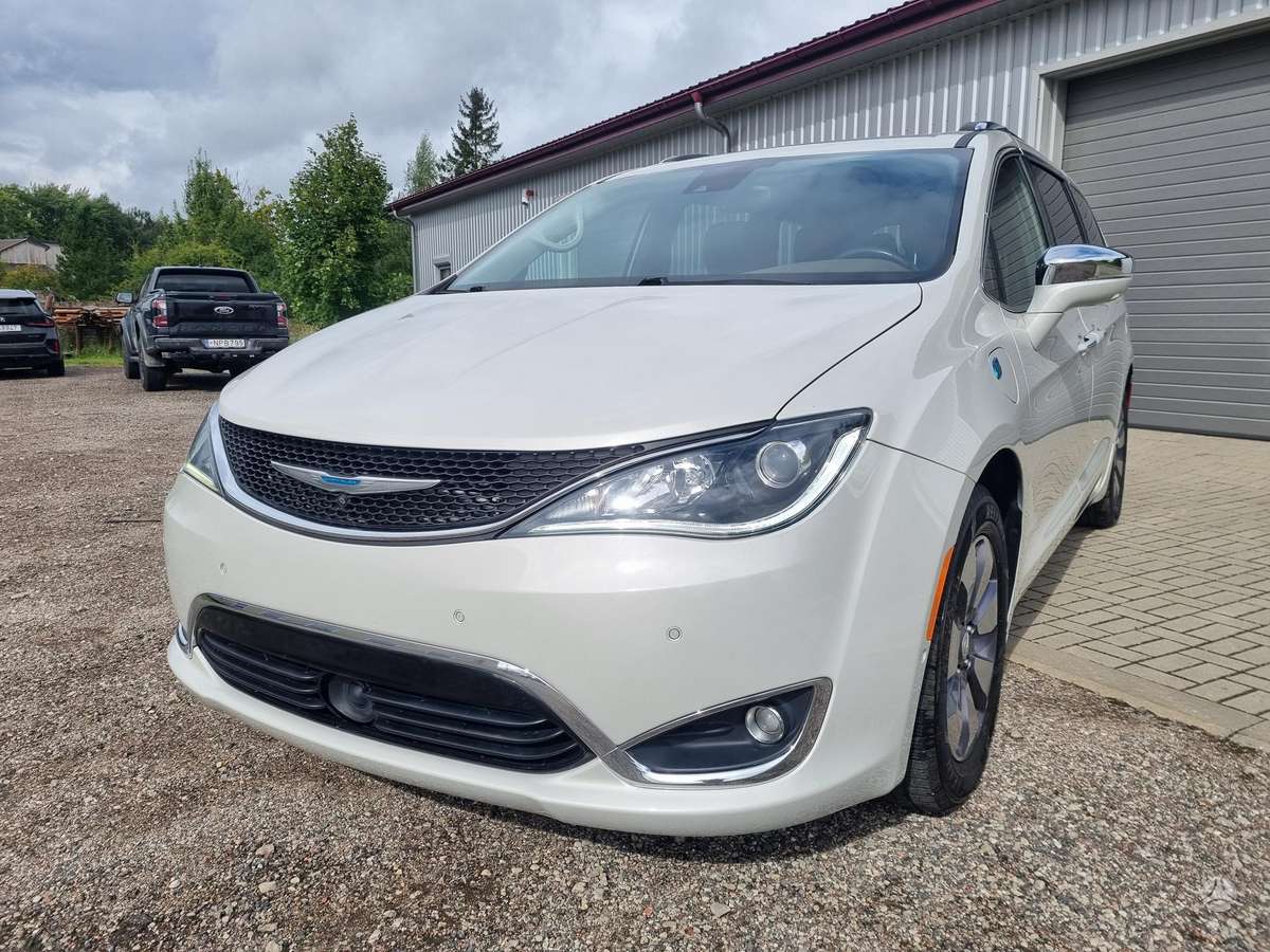 Chrysler Pacifica, 3.6 l., Минивэн