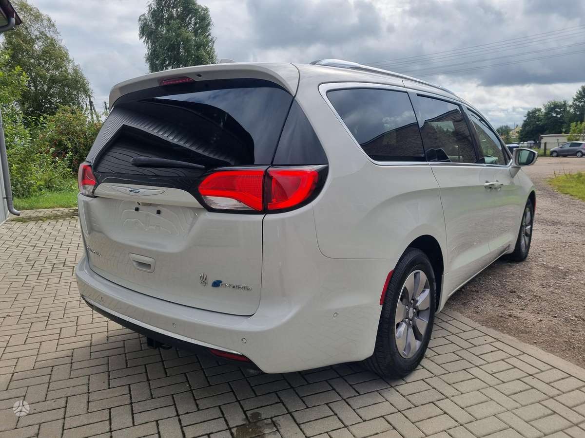 Chrysler Pacifica, 3.6 l., Минивэн