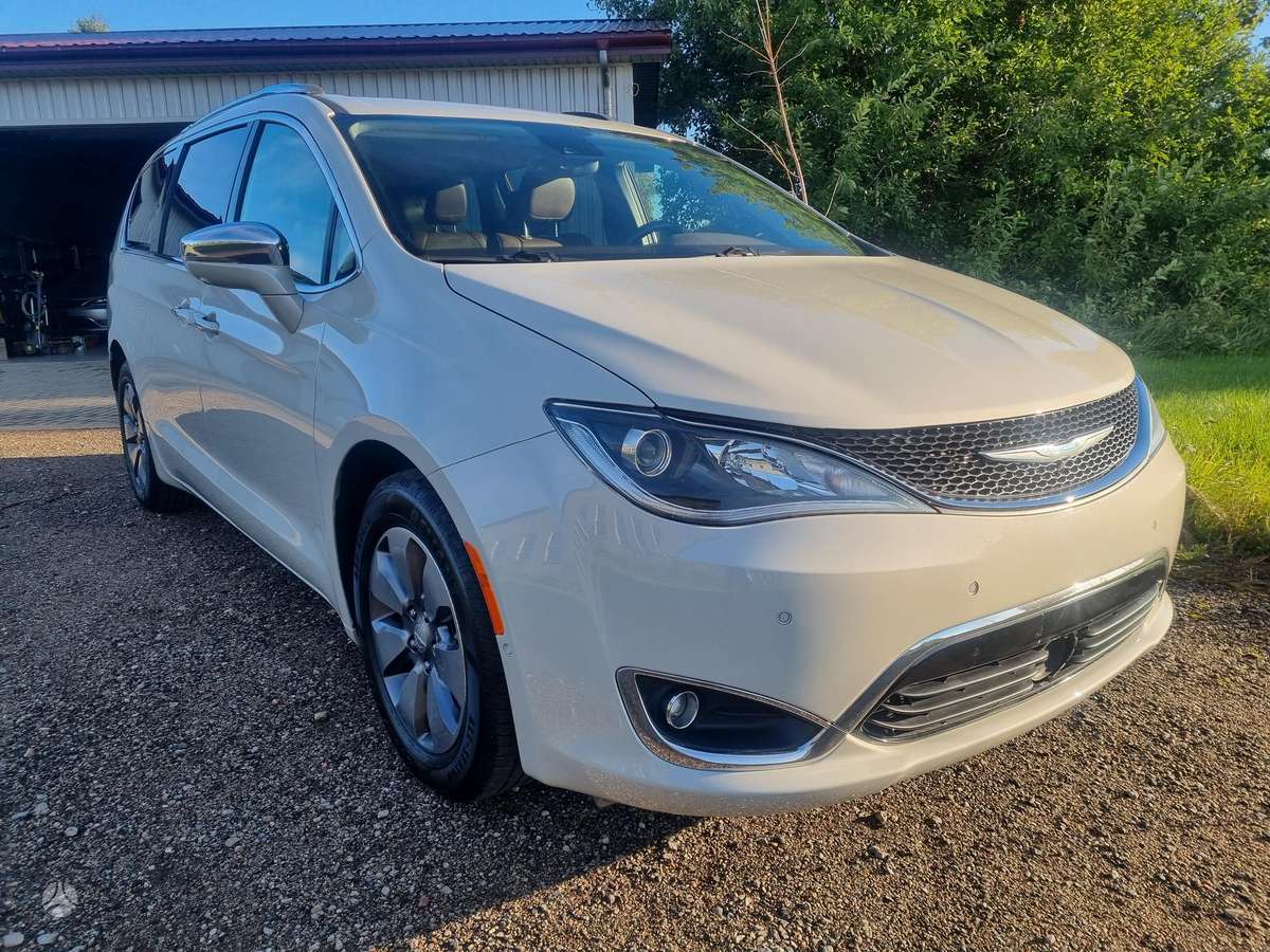 Chrysler Pacifica, 3.6 l., Минивэн