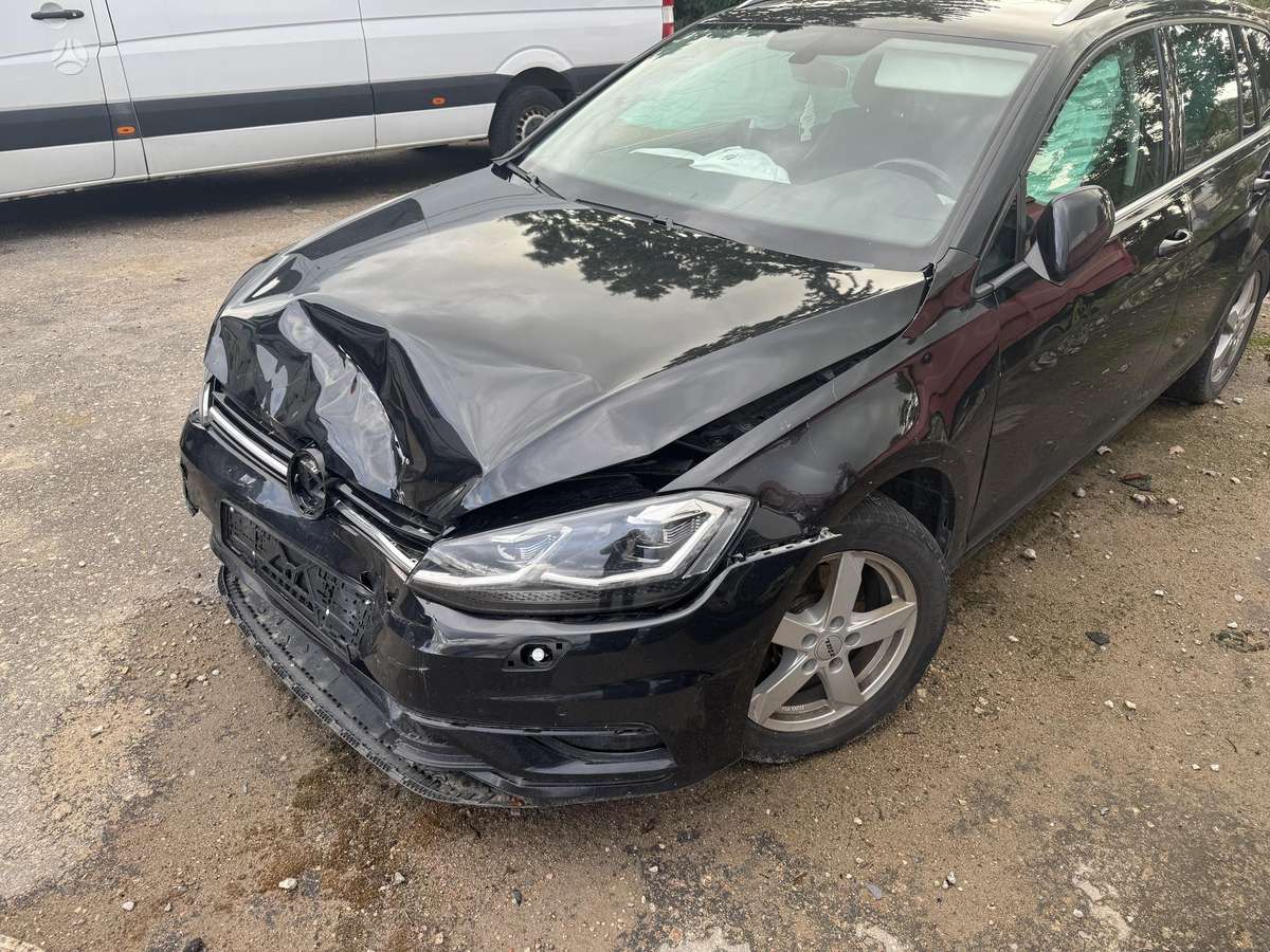 Volkswagen Golf, Универсал