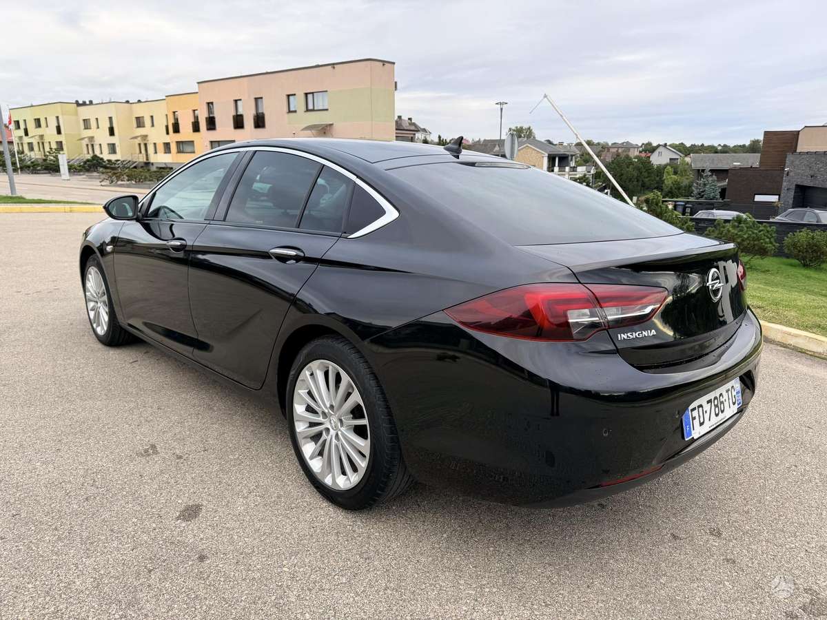 Opel Insignia, 1.6 l., hatchback