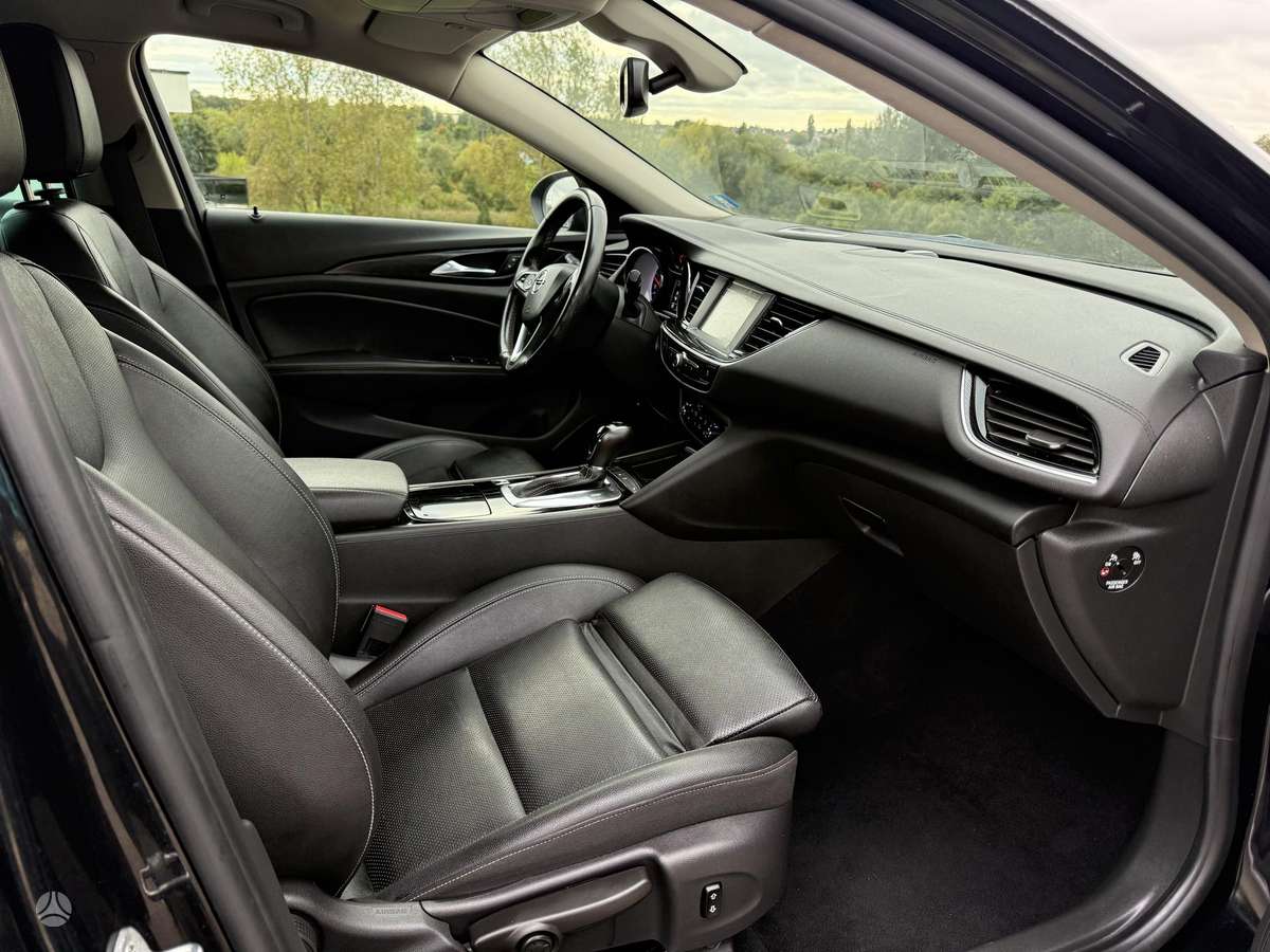 Opel Insignia, 1.6 l., hatchback
