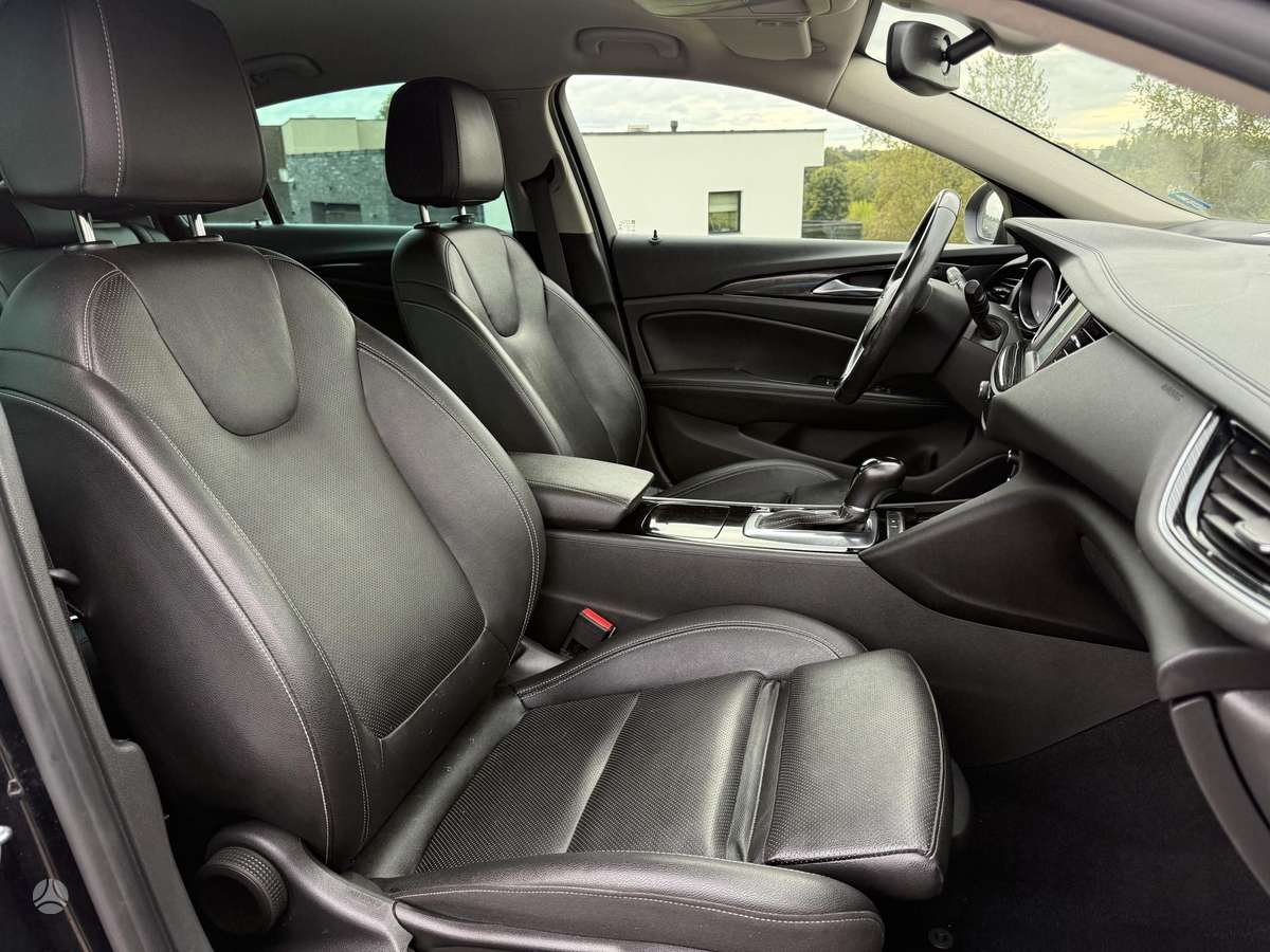 Opel Insignia, 1.6 l., hatchback