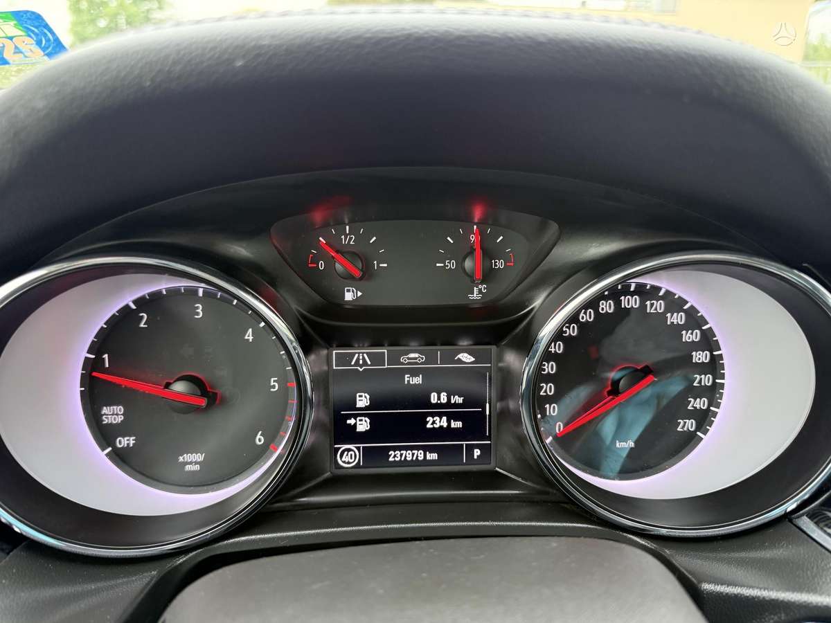 Opel Insignia, 1.6 l., hatchback