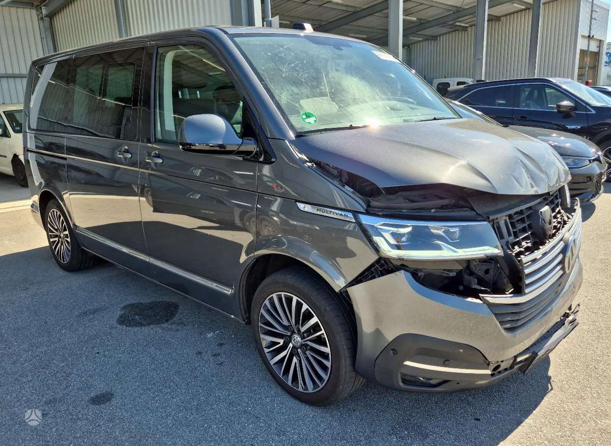 Volkswagen Multivan, 2.0 l., Минивэн