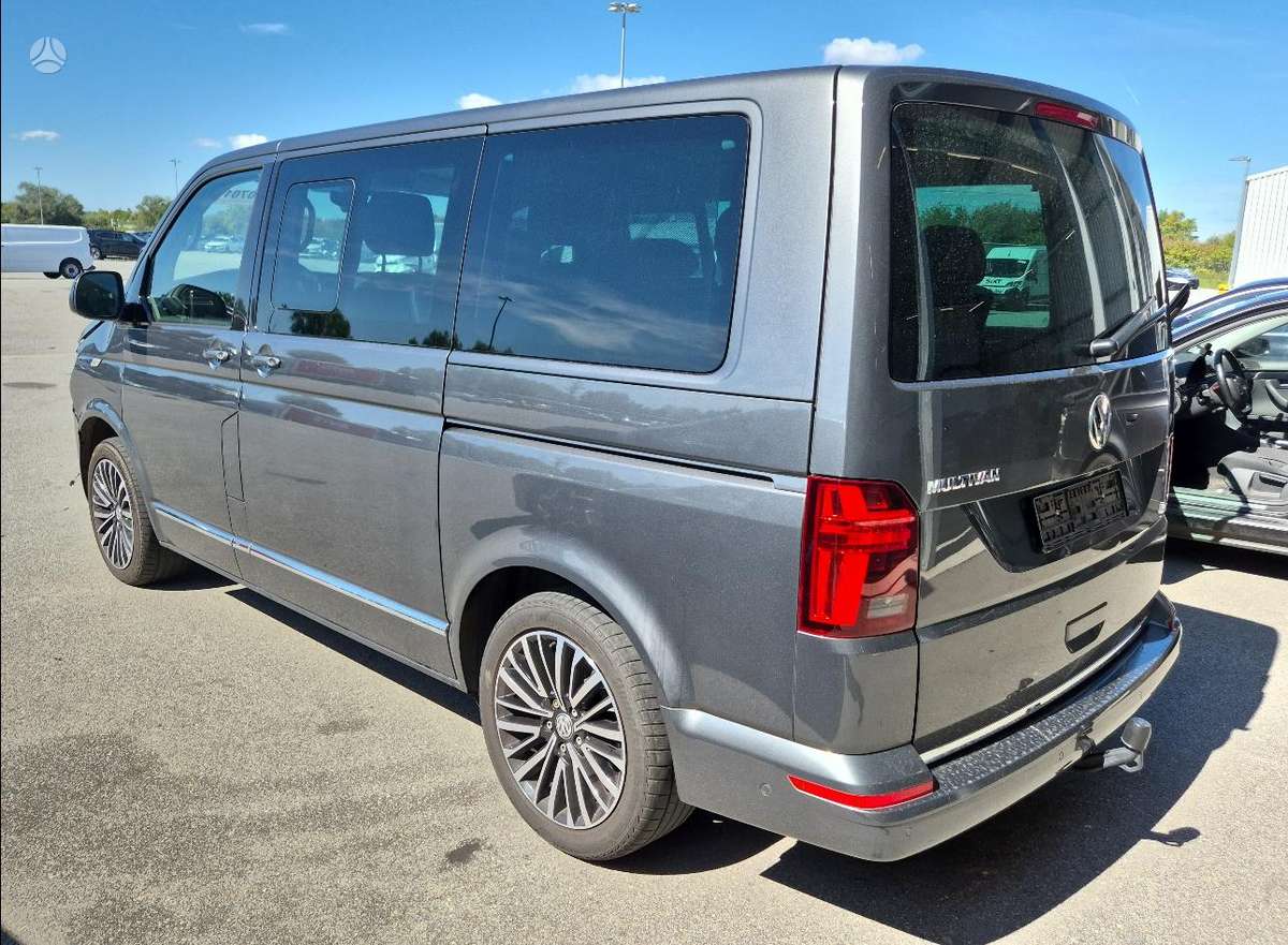 Volkswagen Multivan, 2.0 l., Минивэн