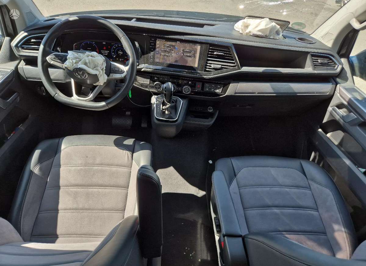 Volkswagen Multivan, 2.0 l., Минивэн