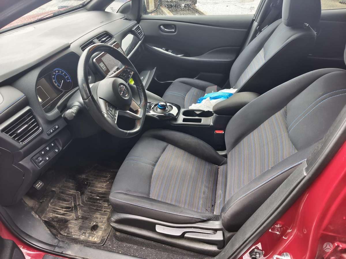 Nissan Leaf dalimis. Europa dalimis