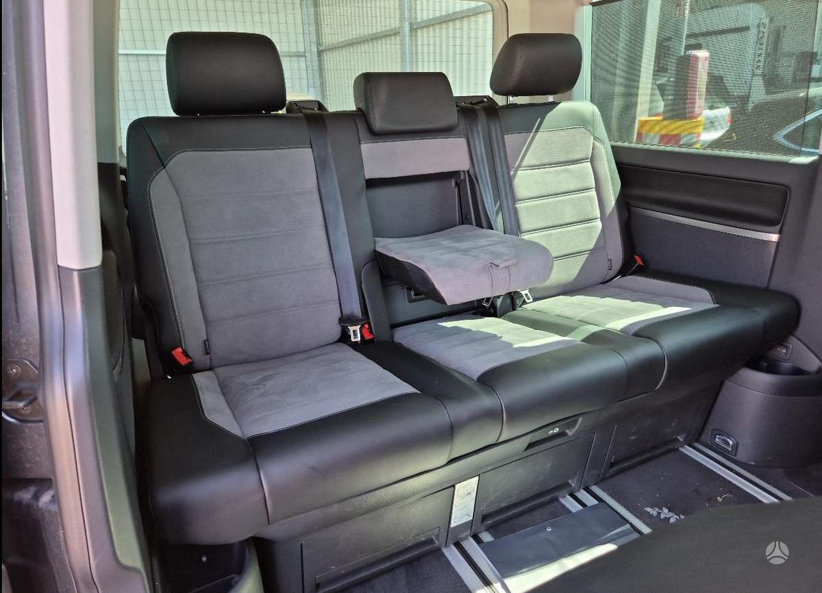 Volkswagen Multivan, 2.0 l., Минивэн