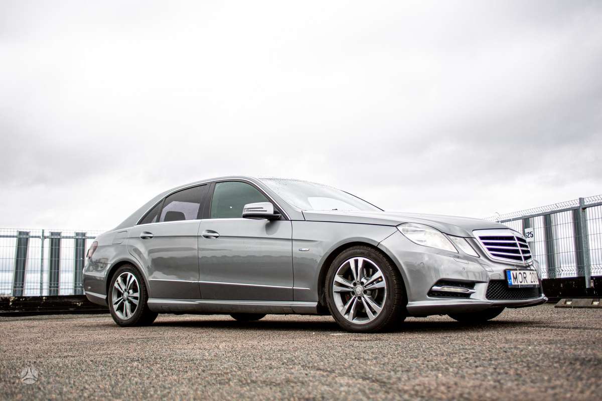 Mercedes-Benz E250, 2.1 l., Седан