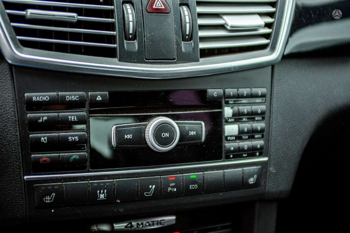 Mercedes-Benz E250, 2.1 l., Седан