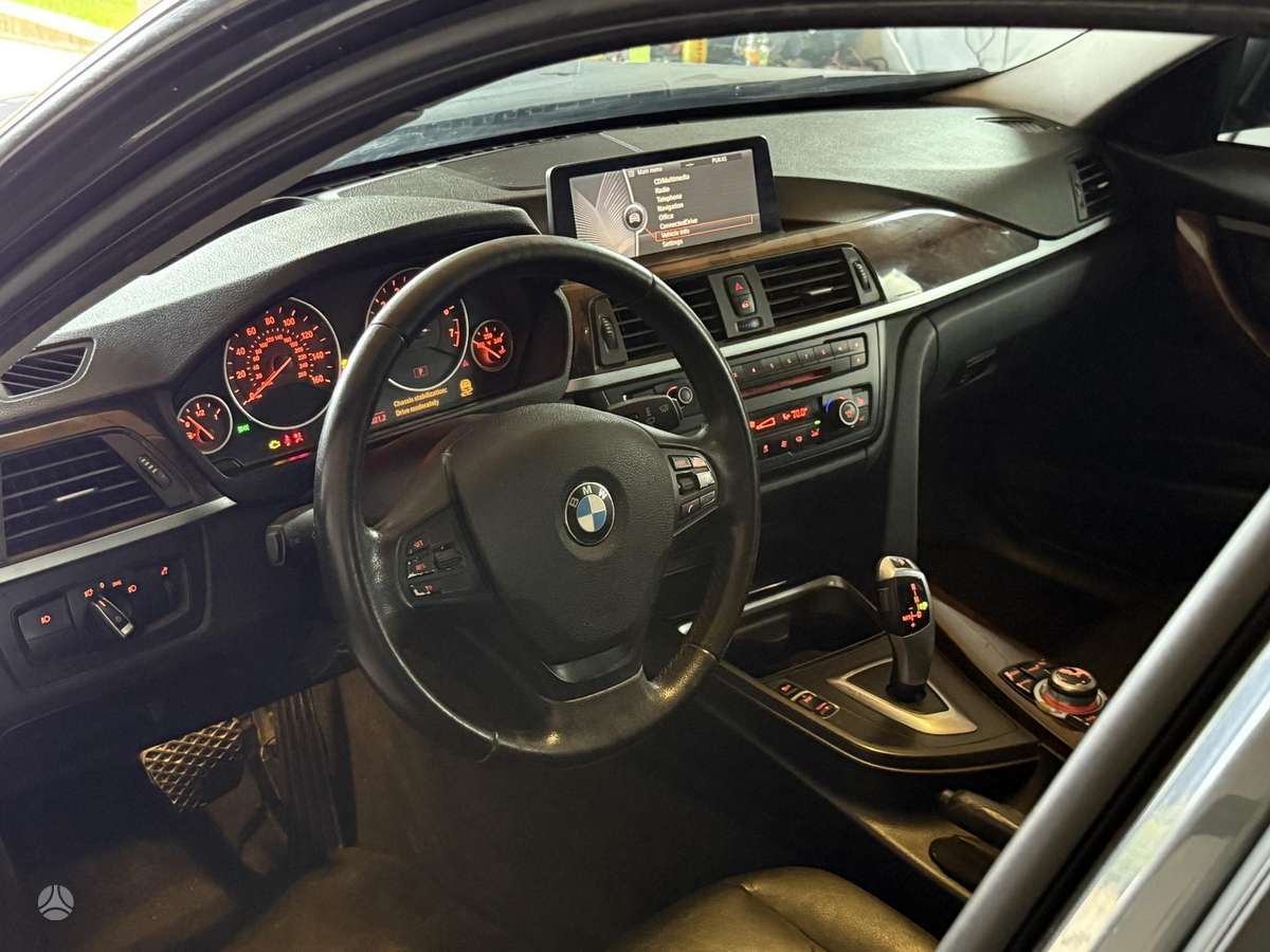 BMW 328, 2.0 l., Седан