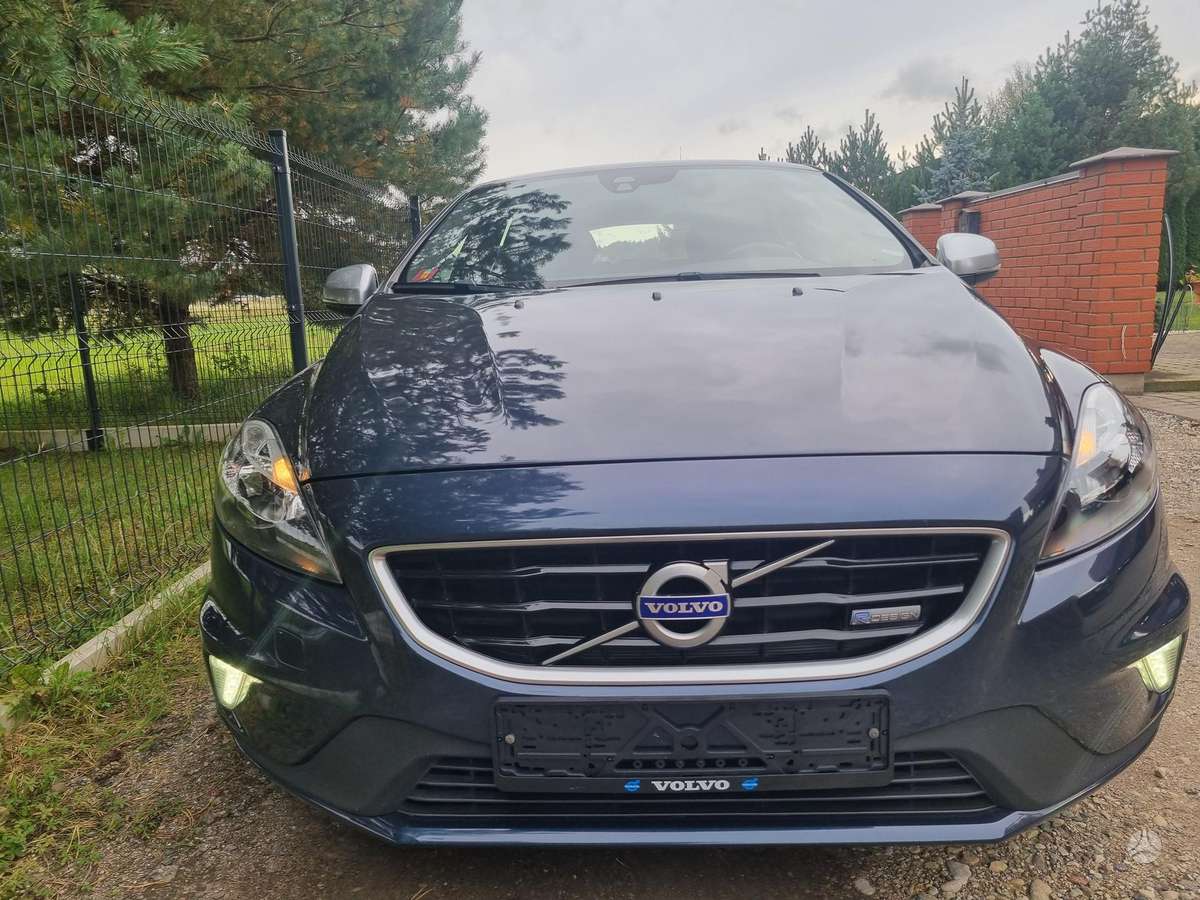 Volvo V40, 1.6 l., Хэтчбек