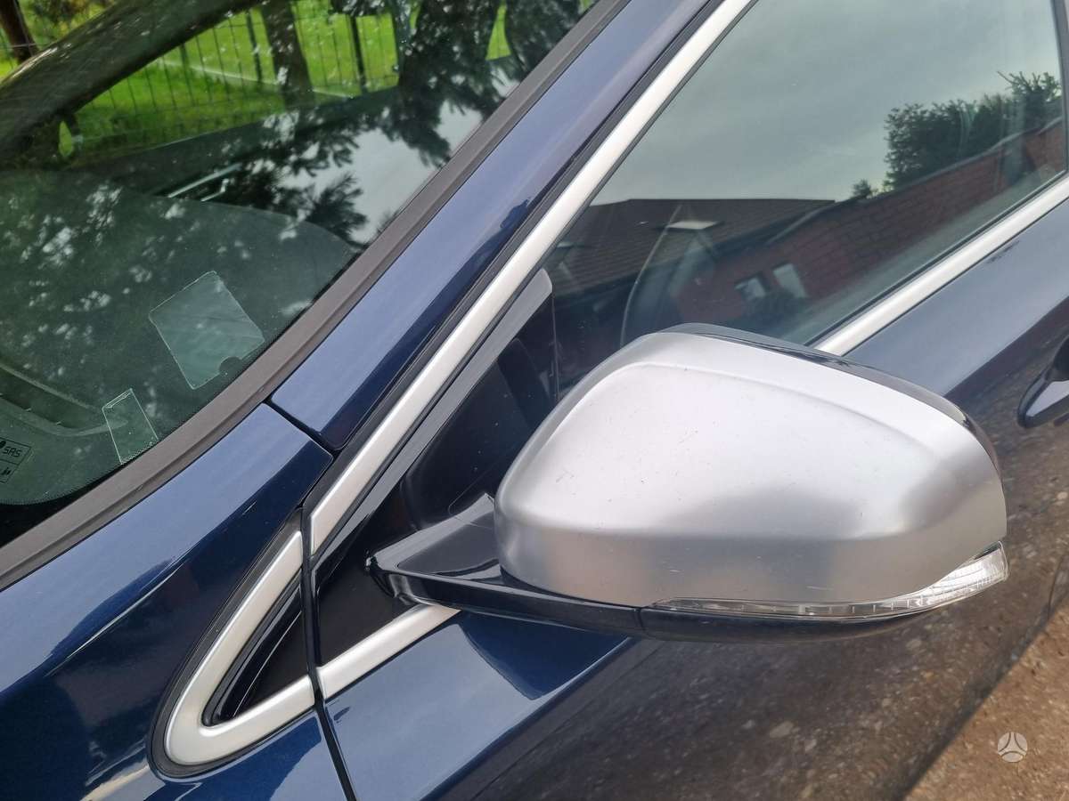 Volvo V40, 1.6 l., hatchback