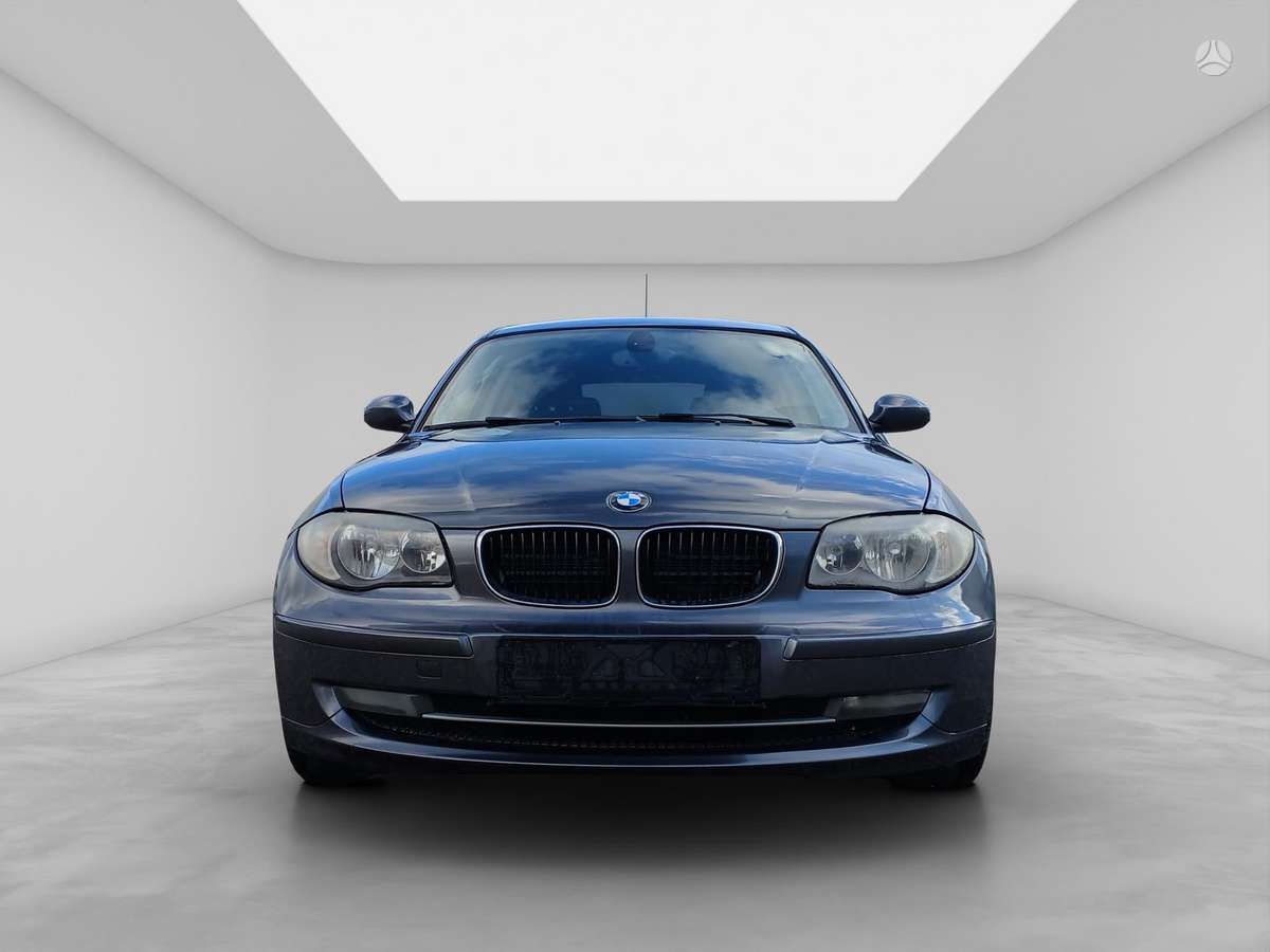 BMW 118, 2.0 l., hatchback