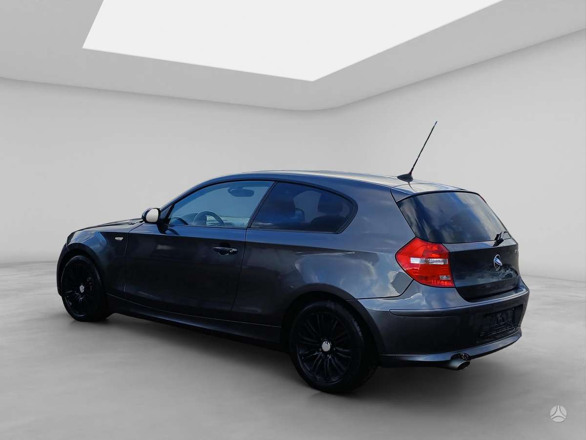 BMW 118, 2.0 l., hatchback
