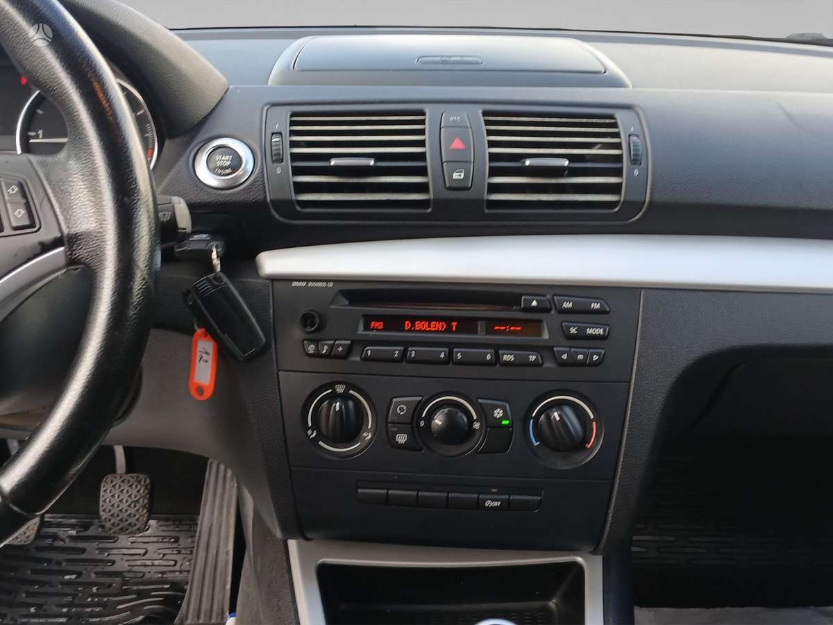 BMW 118, 2.0 l., hatchback