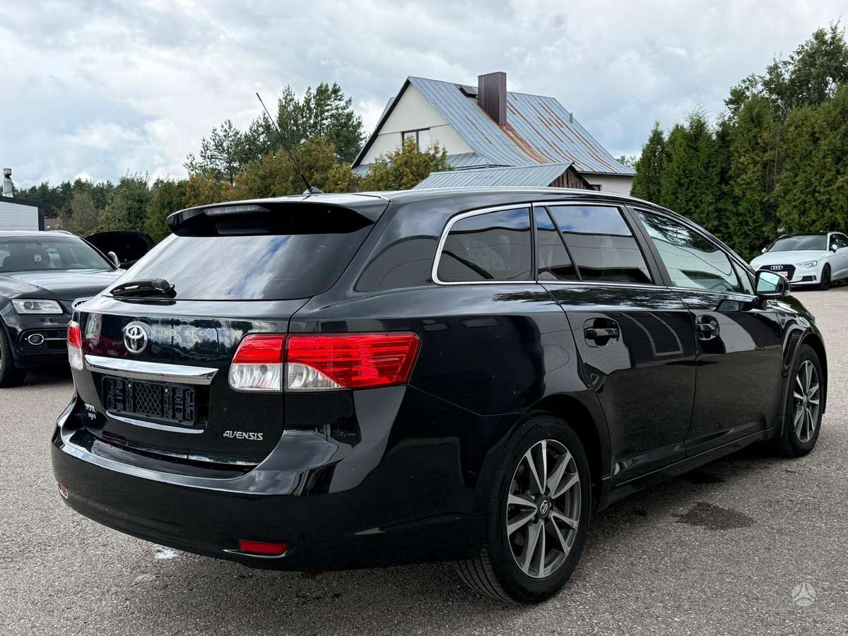 Toyota Avensis, 2.0 l., Универсал