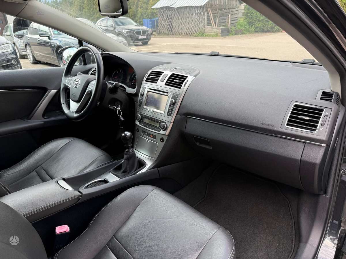 Toyota Avensis, 2.0 l., Универсал