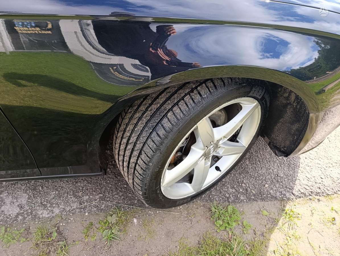 Audi A4, 2.0 l., sedanas