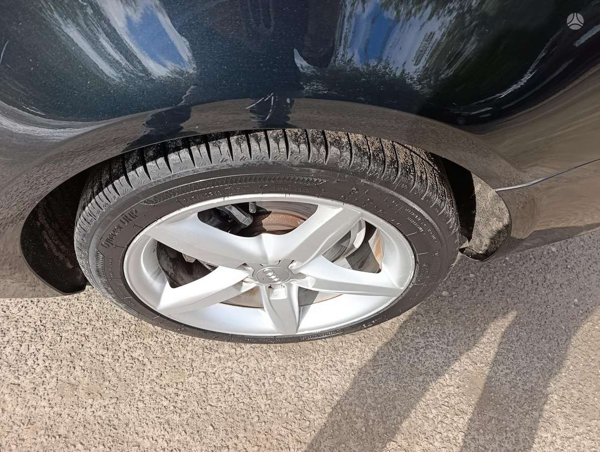 Audi A4, 2.0 l., sedanas