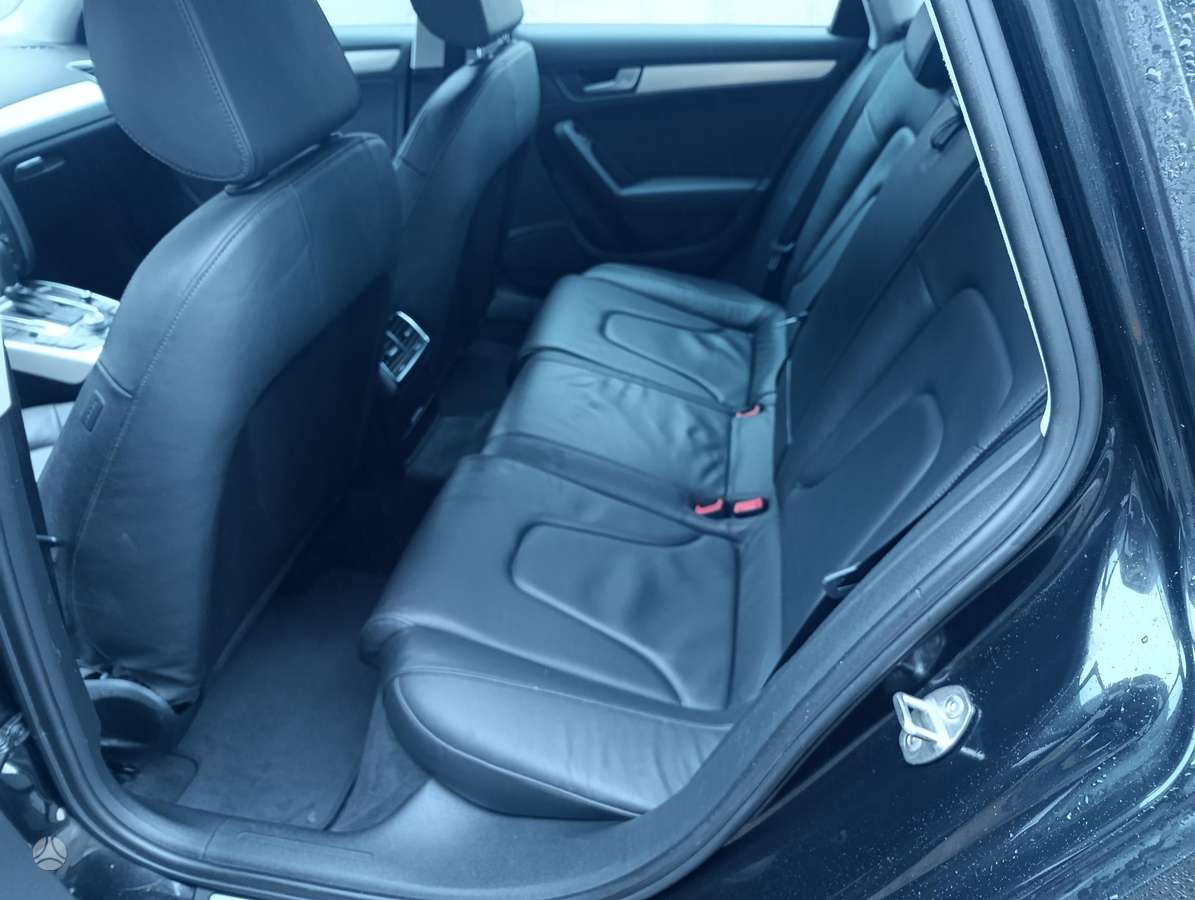Audi A4, 2.0 l., sedanas