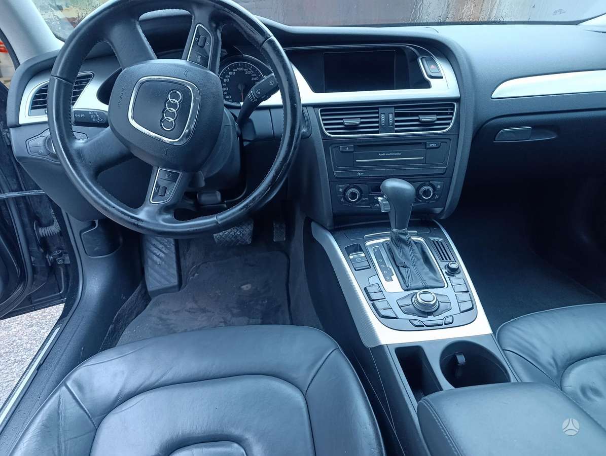 Audi A4, 2.0 l., sedanas