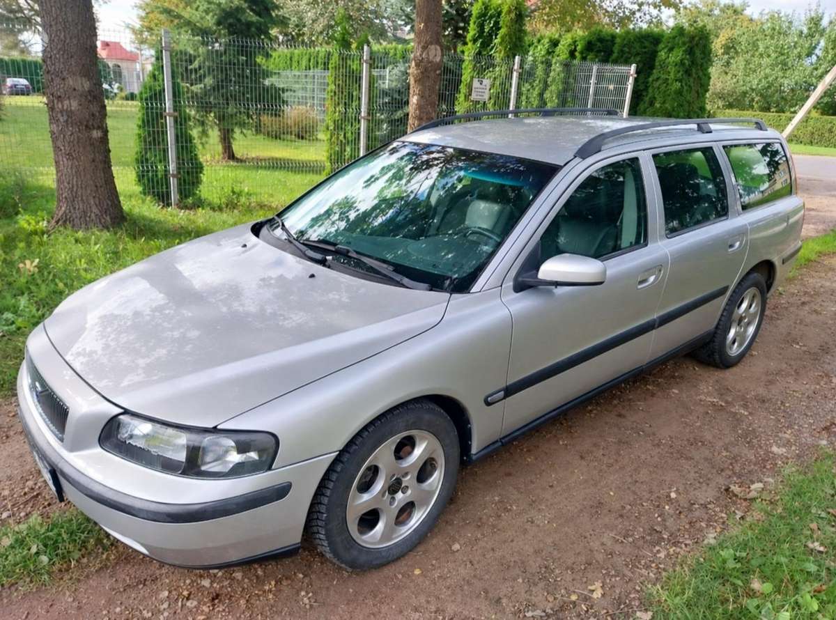 Volvo V70, 2.4 l., universalas