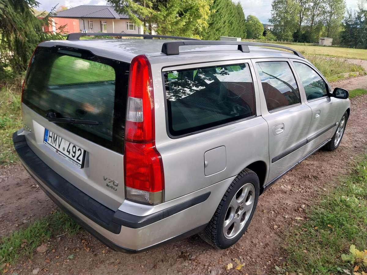 Volvo V70, 2.4 l., wagon