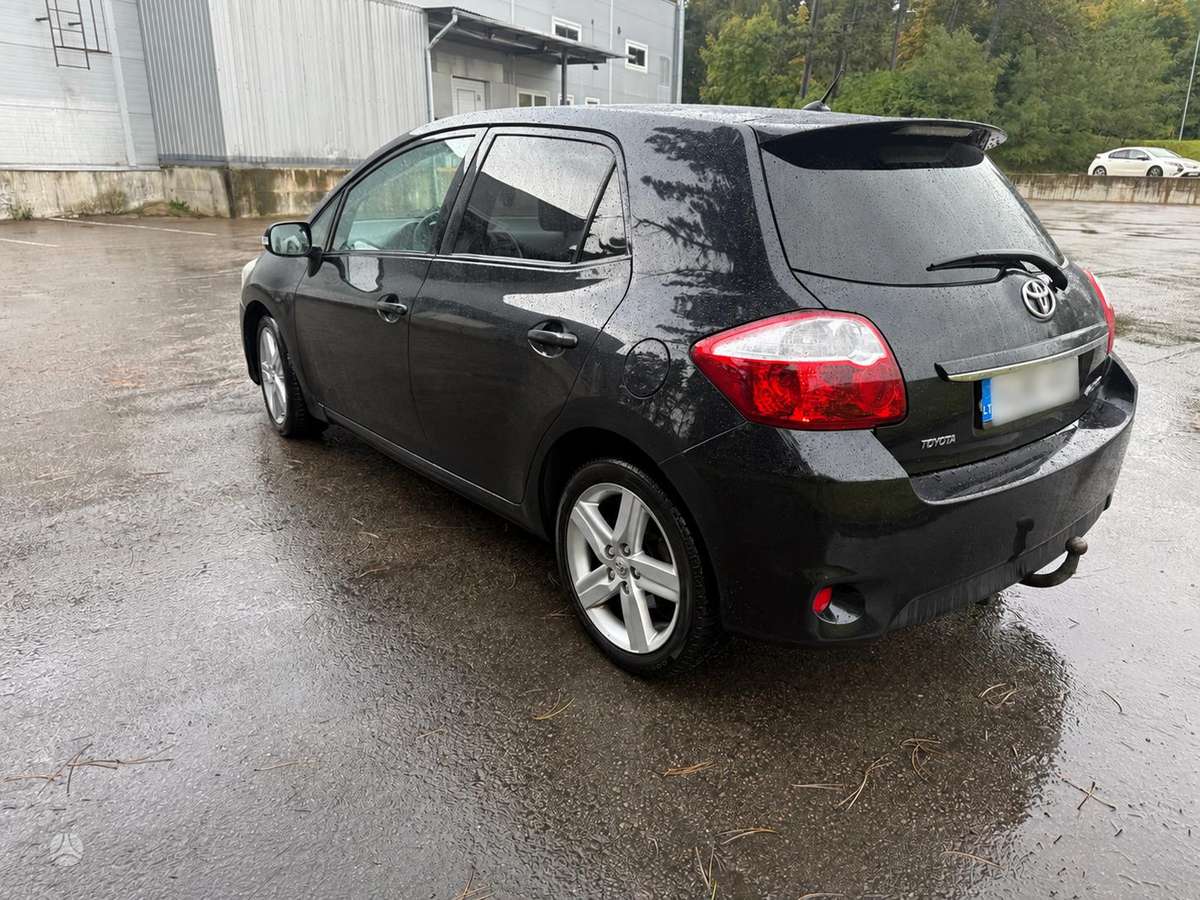 Toyota Auris, 2.0 l., hatchback