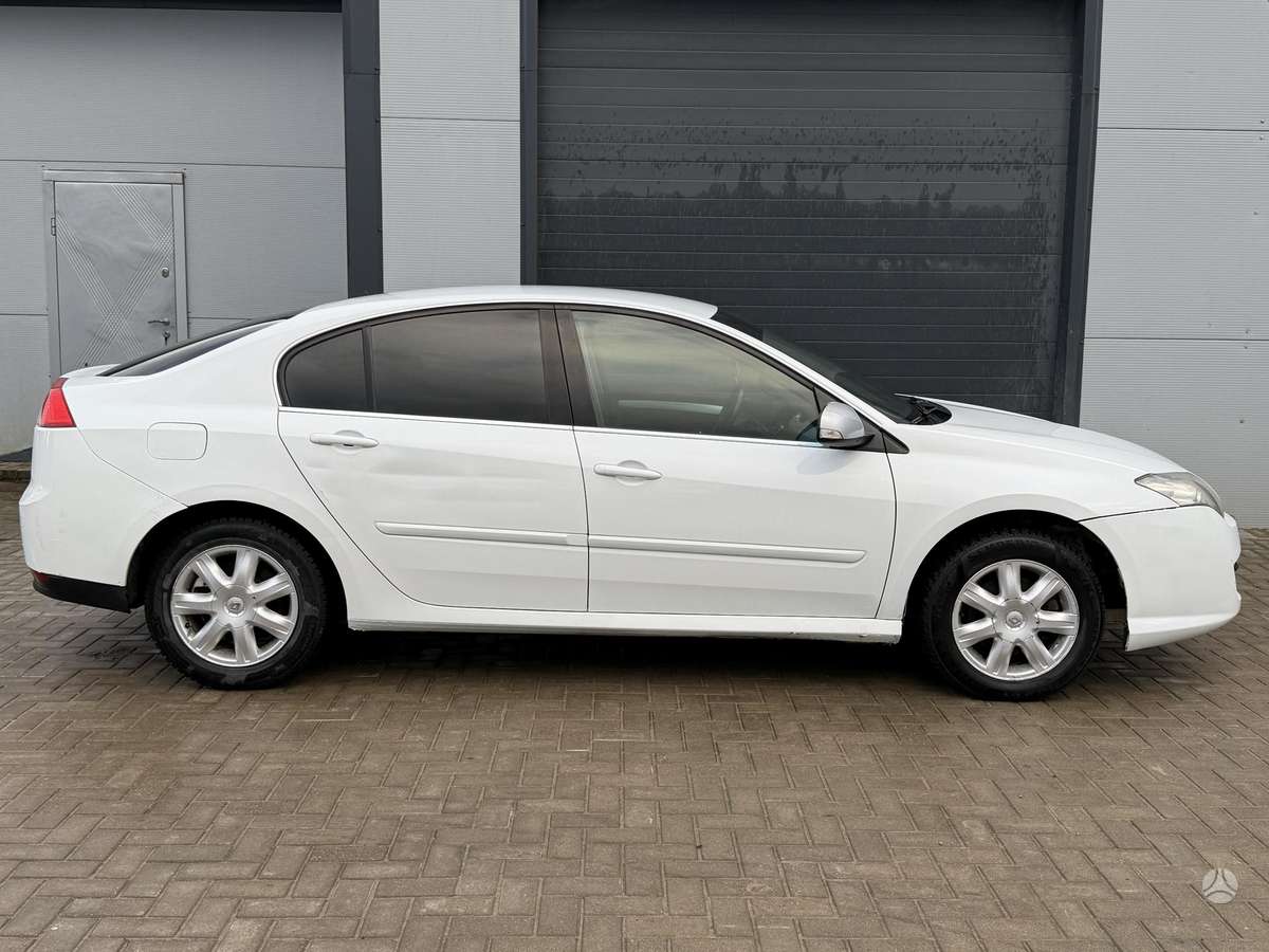 Renault Laguna, 2.0 l., sedanas