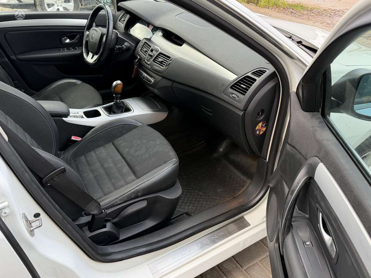 Renault Laguna, 2.0 l., sedanas