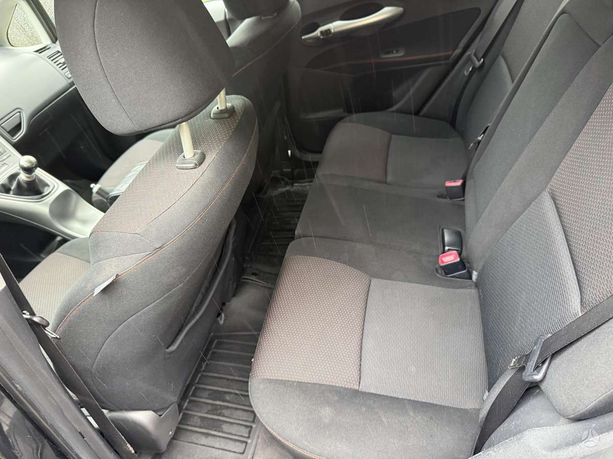 Toyota Auris, 2.0 l., hatchback