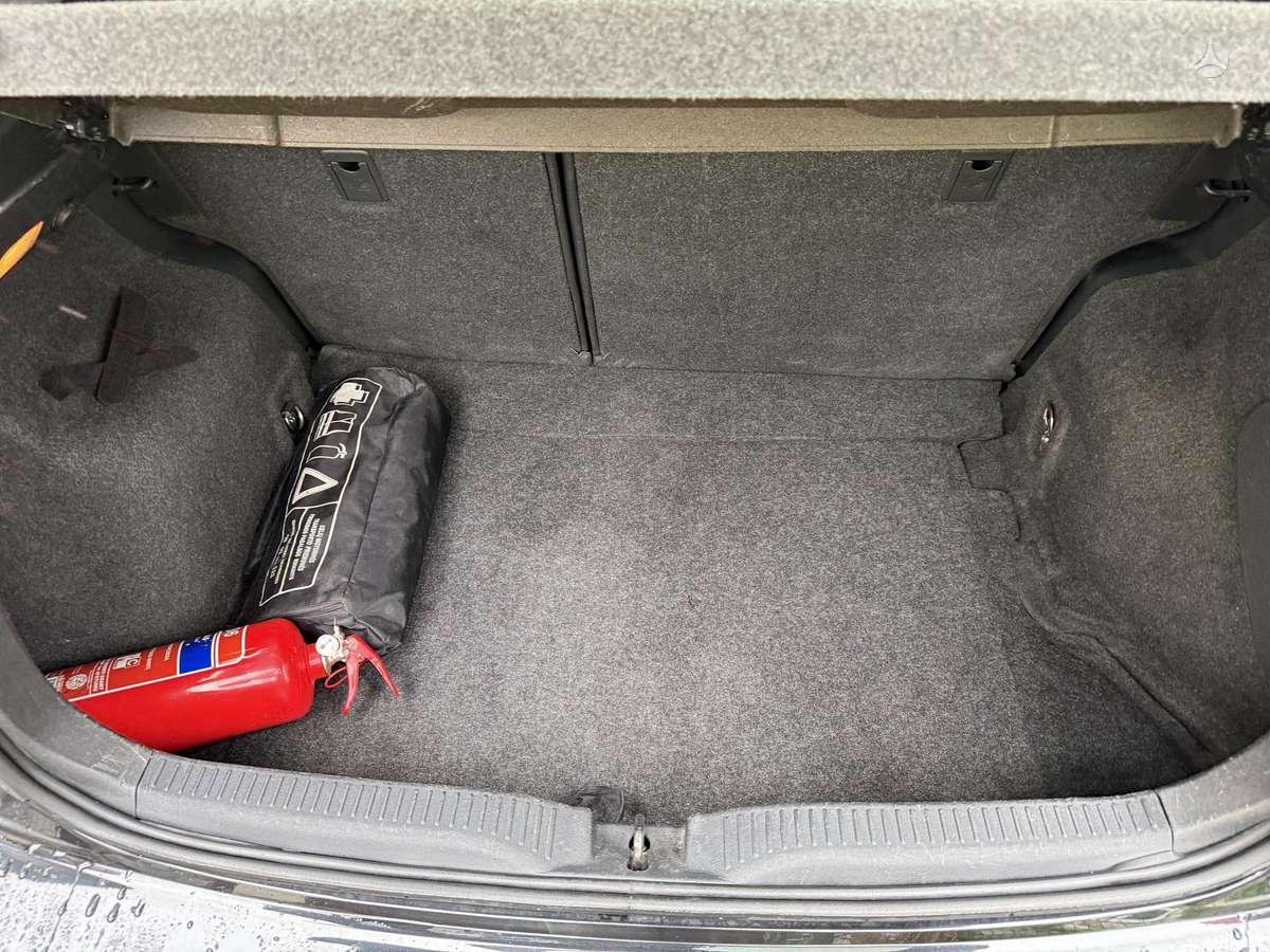 Toyota Auris, 2.0 l., hatchback