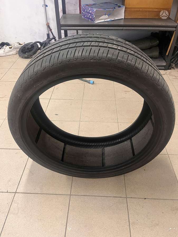 Pirelli Scorpion, summer 275/35 R22