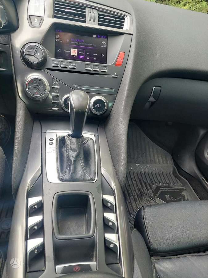 Citroen DS5, 2.0 l., Хэтчбек