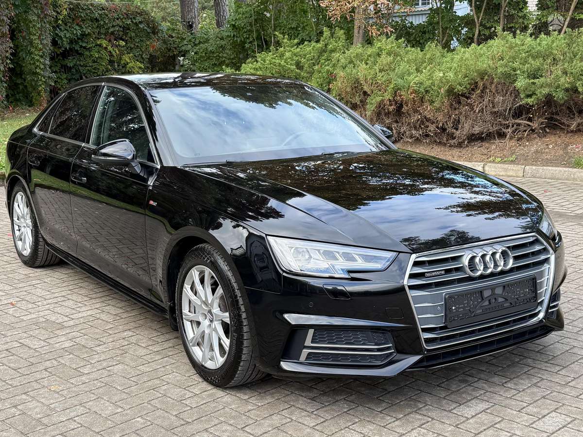 Audi A4, 2.0 l., Седан