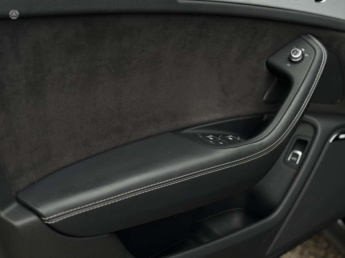 Audi A6, 3.0 l., universalas