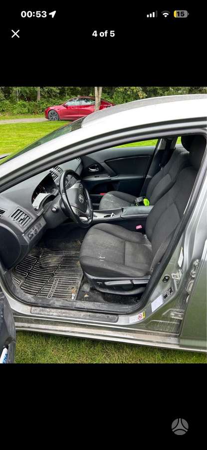 Toyota Avensis по частям
