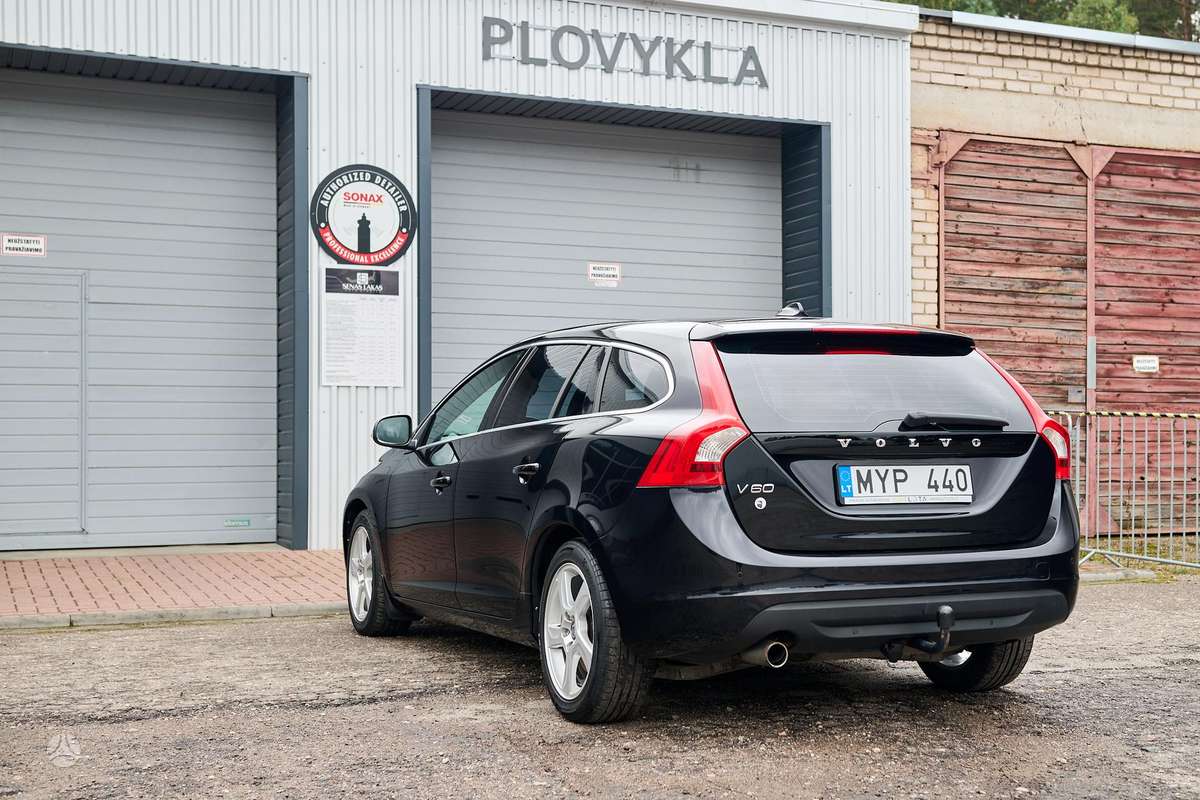 Volvo V60, 2.0 l., Универсал