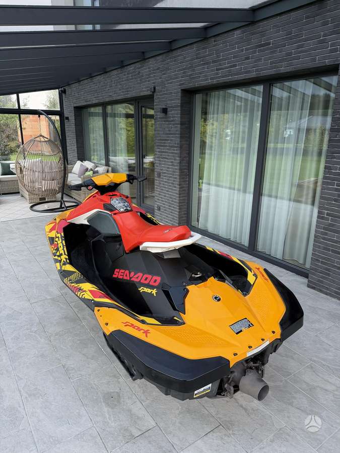 Sea-Doo Spark, jet skis