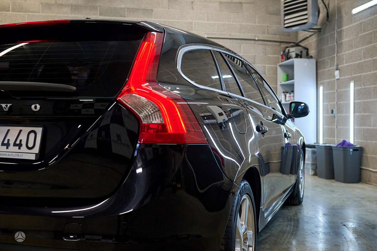 Volvo V60, 2.0 l., Универсал