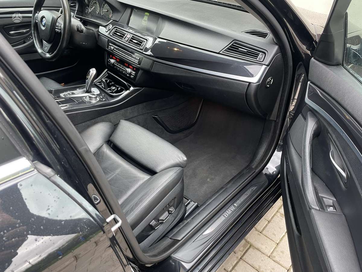 BMW 530, 3.0 l., universalas