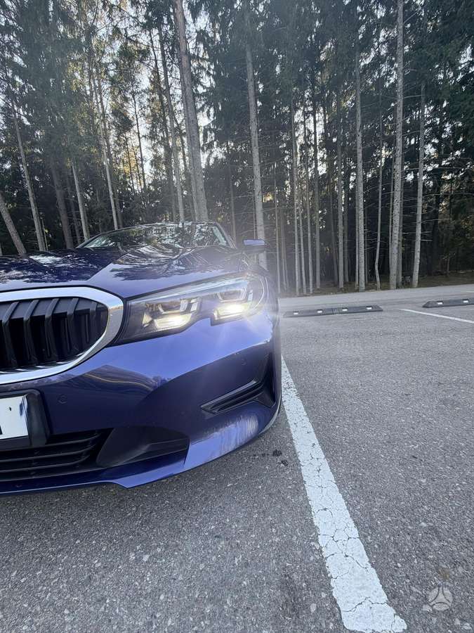BMW 318, 2.0 l., Седан